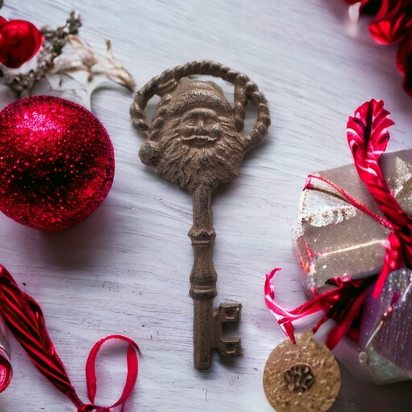 Santa's Magic Key Christmas Holiday Ornament Solid Metal 7.5" 1pc - Picture 7 of 7